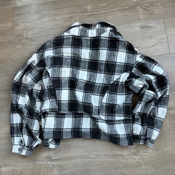 Plaid Jacket - Picture 3 of 7